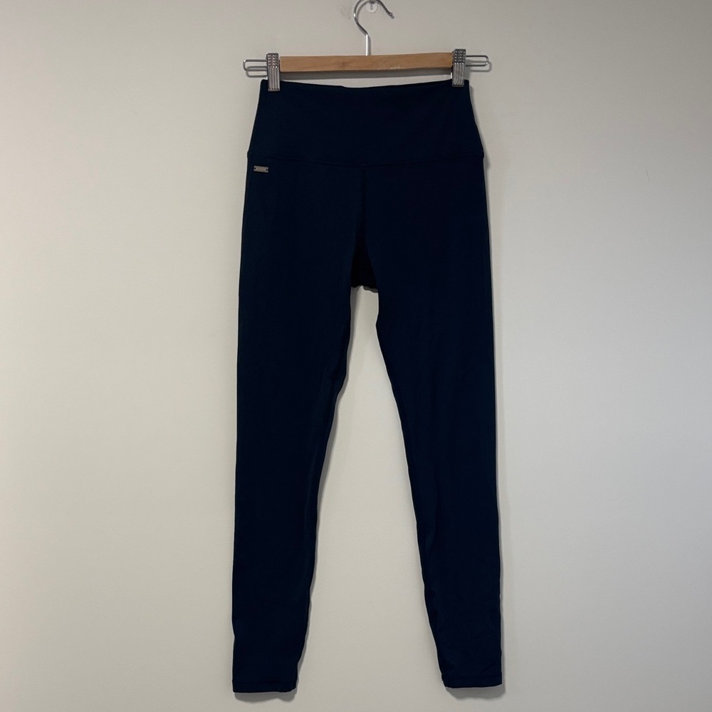 High-Waist Black Leggings - Women